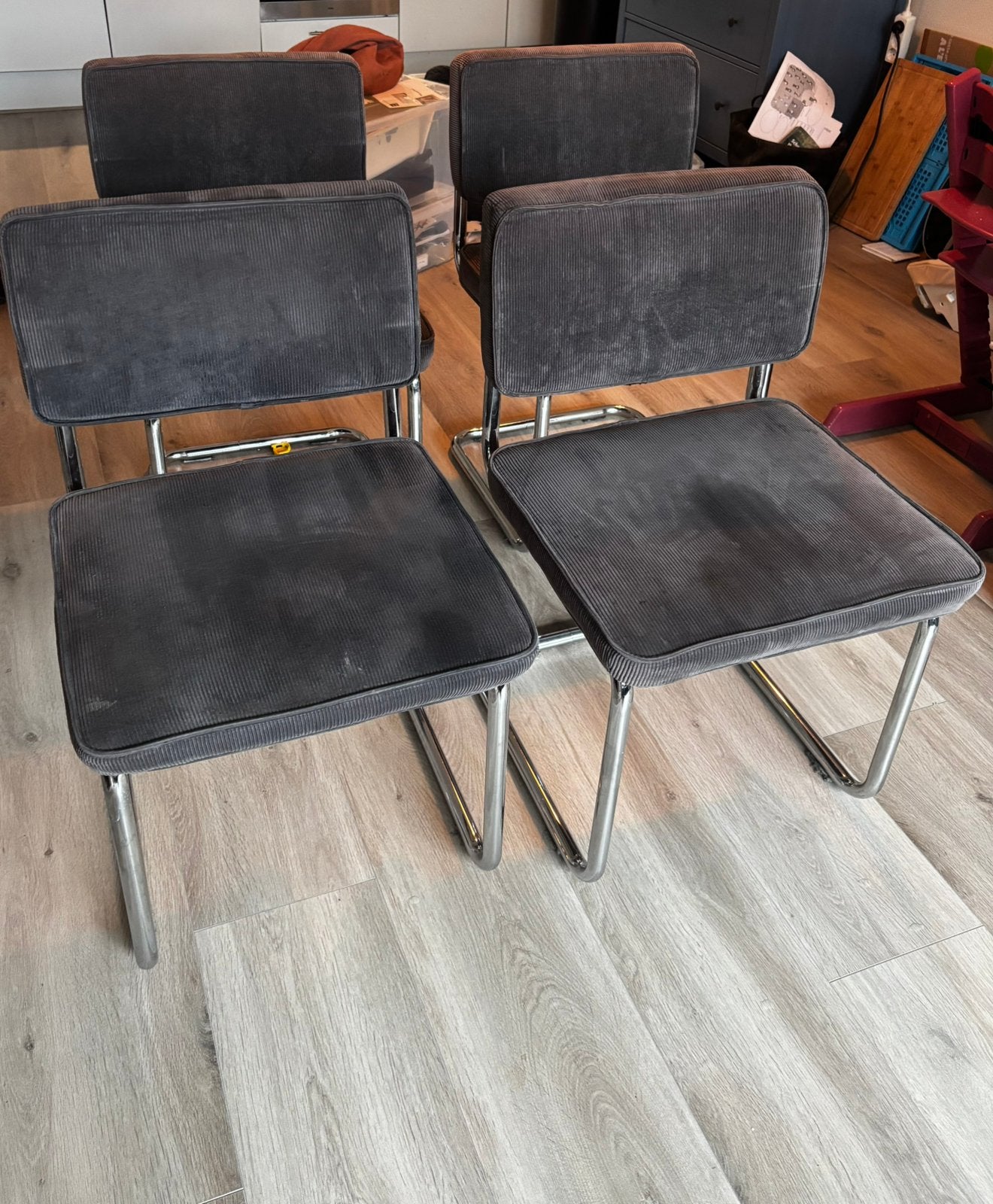 4 rib stoelen, Ophalen of Verzenden, Gebruikt, Grijs, Vier