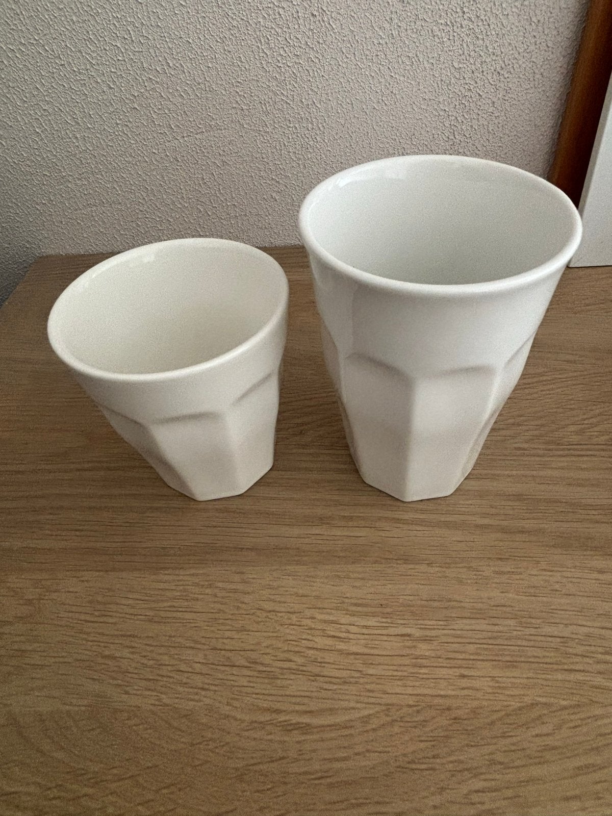 2 HEMA Mirabeau bekers. Wit, Hema, Keramiek, Nieuw, Modern