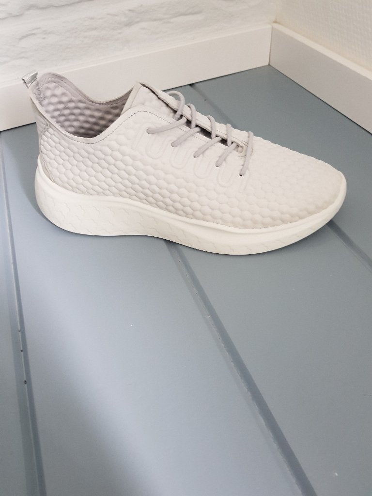 Nieuwe Ecco dames sneakers maat 39 in doos, Kleding | Dames, Schoenen, Ecco, Nieuw, Ophalen of Verzenden, Sneakers of Gympen
