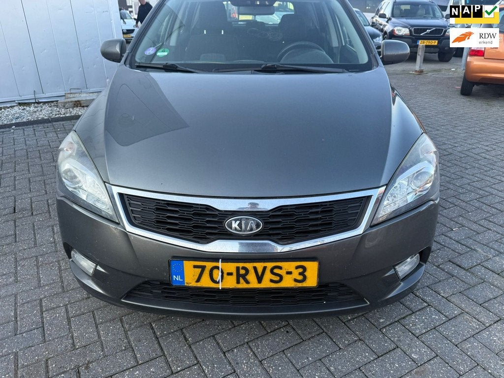 Kia Cee'd Sporty Wagon 1.4 CVVT Comfort Pack koppelingsplaat, Voorwielaandrijving, Euro 5, Multifunctioneel stuurwiel, Gebruikt