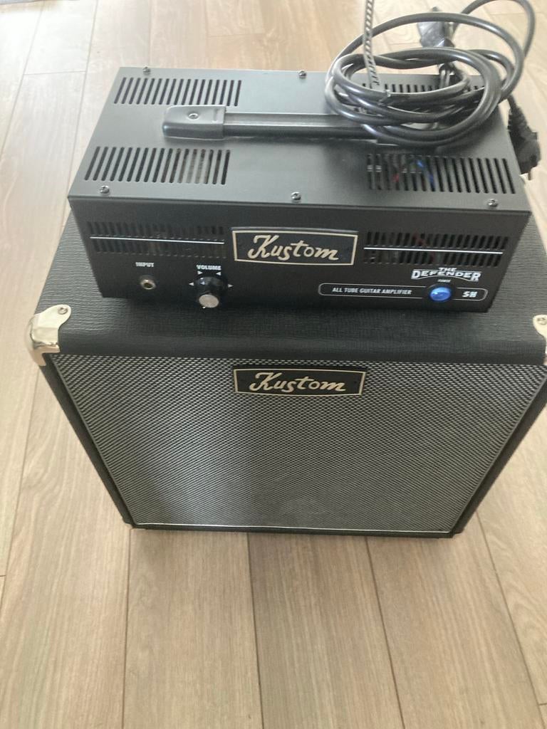 Kustom The Defender 5H All Tube Gitaarversterker met Cabinet, Ophalen, Gebruikt, Gitaar, Minder dan 50 watt