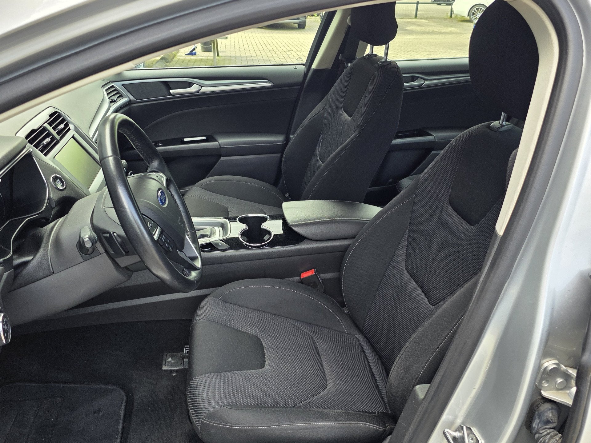 Ford Mondeo Wagon 1.5 Titanium automaat + KEYLESS + NAVIGATI, 4 cilinders, Mondeo, 160 pk, 1427 kg