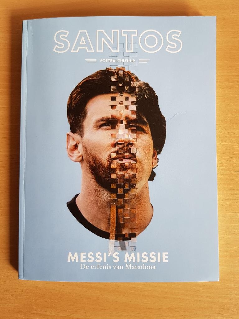 BOEK OVER LIONEL MESSI, Verzenden, Zo goed als nieuw, Sport
