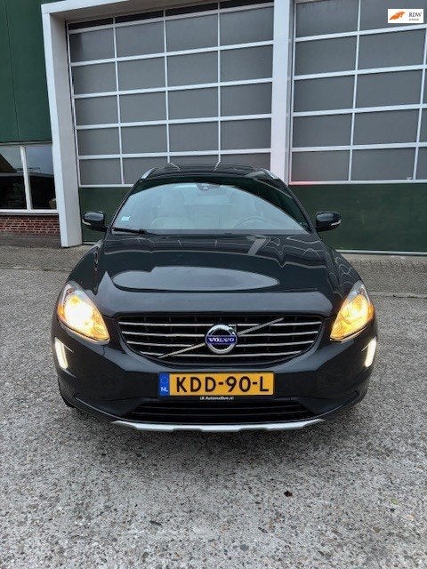Volvo XC60 2.0 T5 FWD Summum/PANODAK/LEER/AFN TREKHAAK/STOEL, Auto's, Leder, Bedrijf, XC60, 750 kg