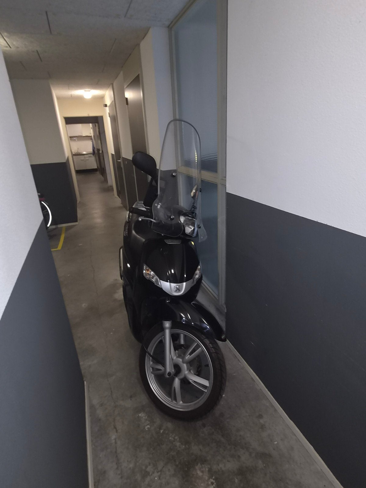 Mooie snorscooter te koop merk Peugeot, Ophalen, Zo goed als nieuw, Benzine, Peugeot