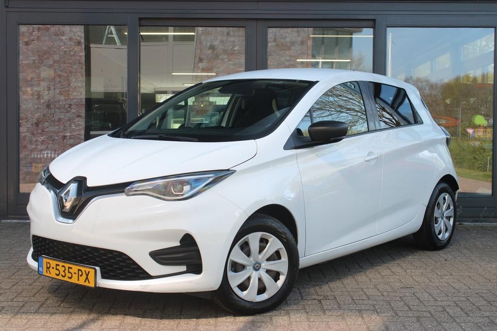 Renault ZOE R110 Life 52 kWh | Carplay | 3-fase | All-Season, Gebruikt, Zwart, Wit, 385 km