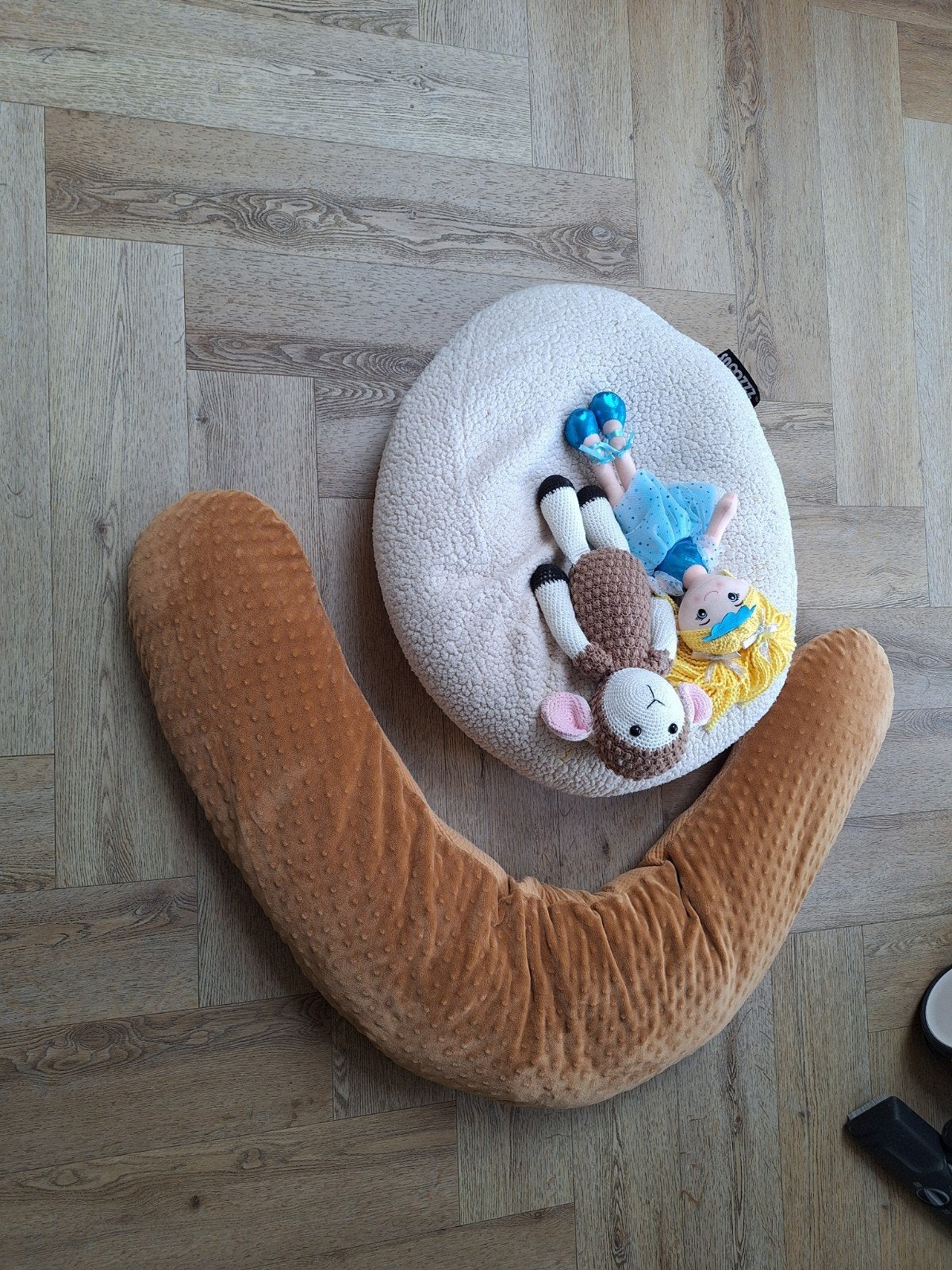 Snoozzz voedingskussen en nestje, Ophalen of Verzenden, Gebruikt