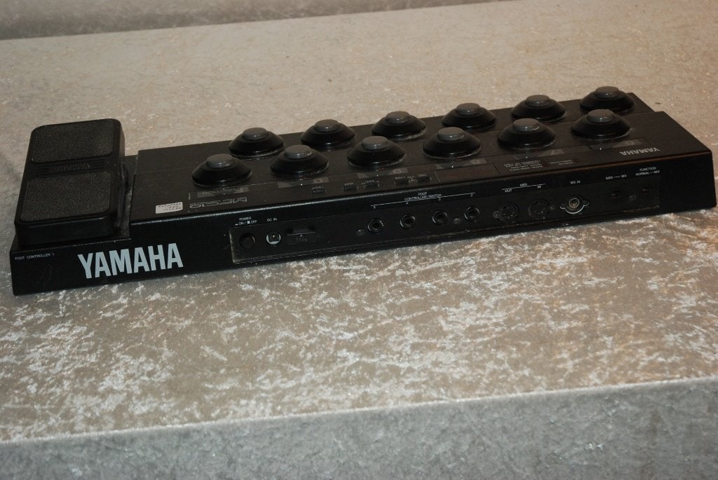 Yamaha MFC10 midi controler met voeding en manual <26260939>, Gebruikt, ., Yamaha, .