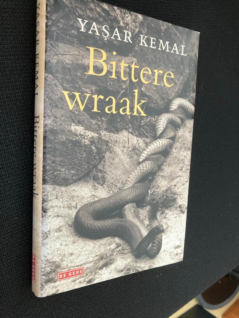 Y. Kemal - Bittere wraak, Ophalen of Verzenden, Zo goed als nieuw, Y. Kemal