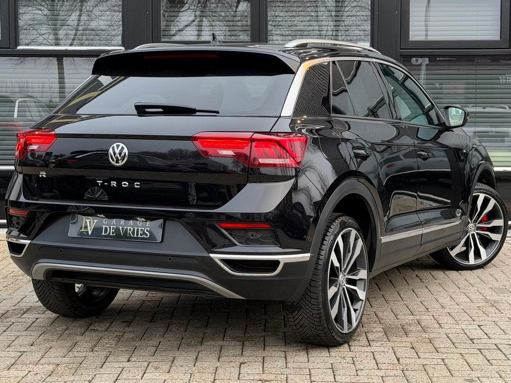 Volkswagen T-Roc 1.5 TSI DSG Sport R-Line Virtual ACC Full O, Auto's, Volkswagen, Zwart, 4 cilinders, 150 pk, Leder en Stof