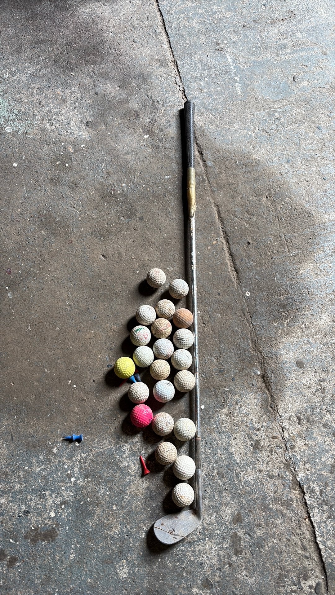 Oude golf stick en golf ballen, Ophalen of Verzenden, Bal(len)
