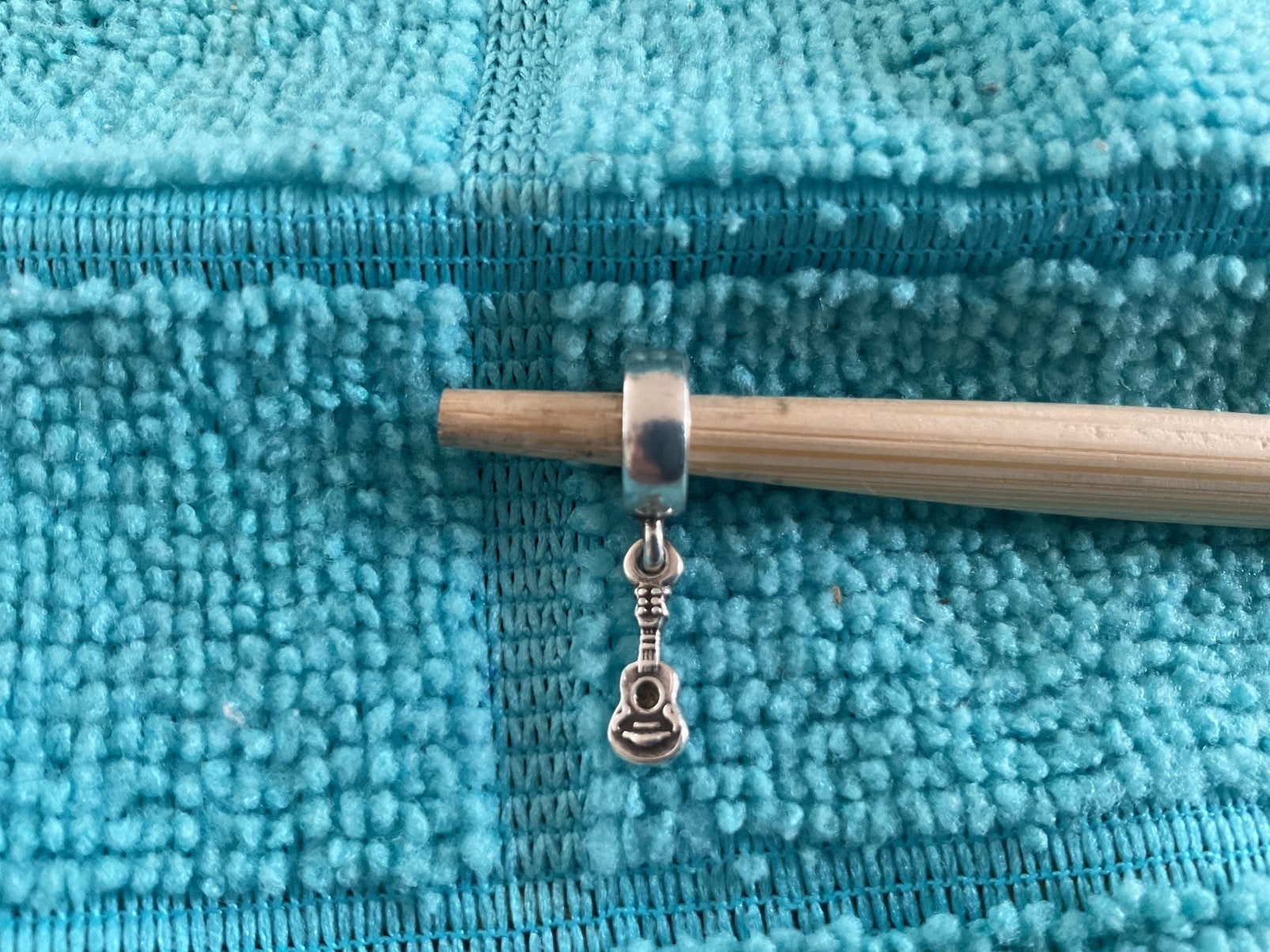 Pandora Bedel Gitaar, Verzenden, Zo goed als nieuw, Zilver, Pandora