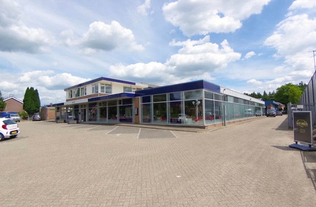 Te huur showroom ,werkplaats , opslag-bedrijfshal in Emmen, Zakelijke goederen, 1500 m², Huur, Bedrijfsruimte
