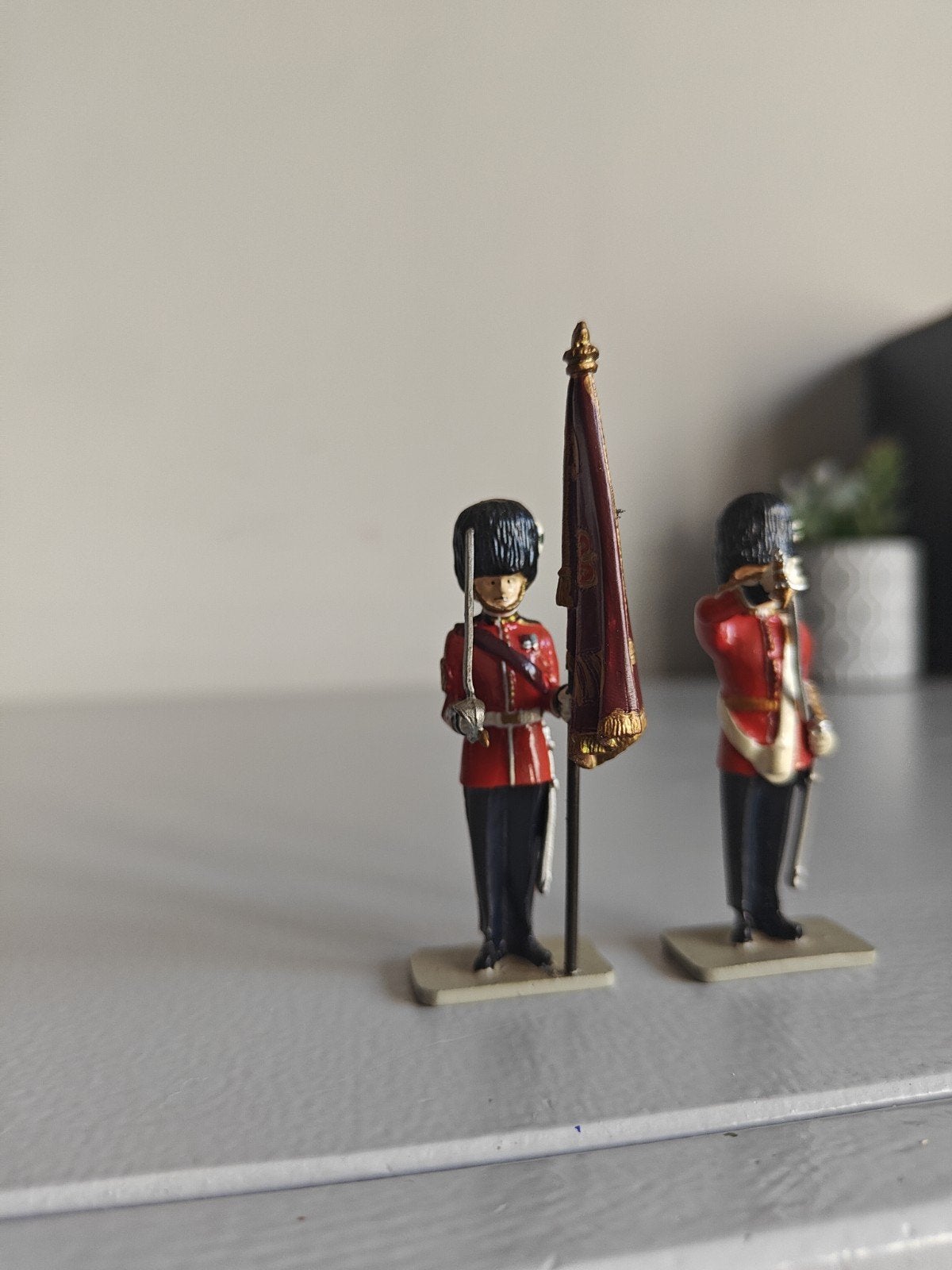 W. Britain Trooping the Colour Welsh Guards figuren, Ophalen, Zo goed als nieuw