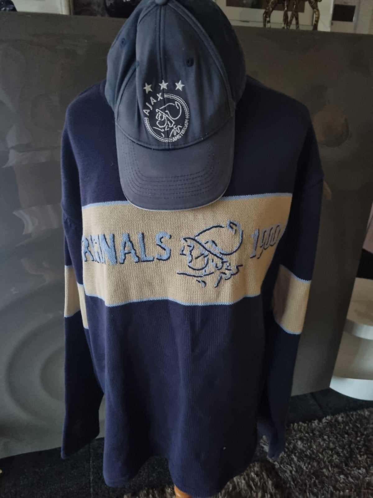 Ajax vintage trui met "matching" Ajax baseballcap, blauw., Maat 52/54 (L), Blauw, Ophalen of Verzenden, Zo goed als nieuw