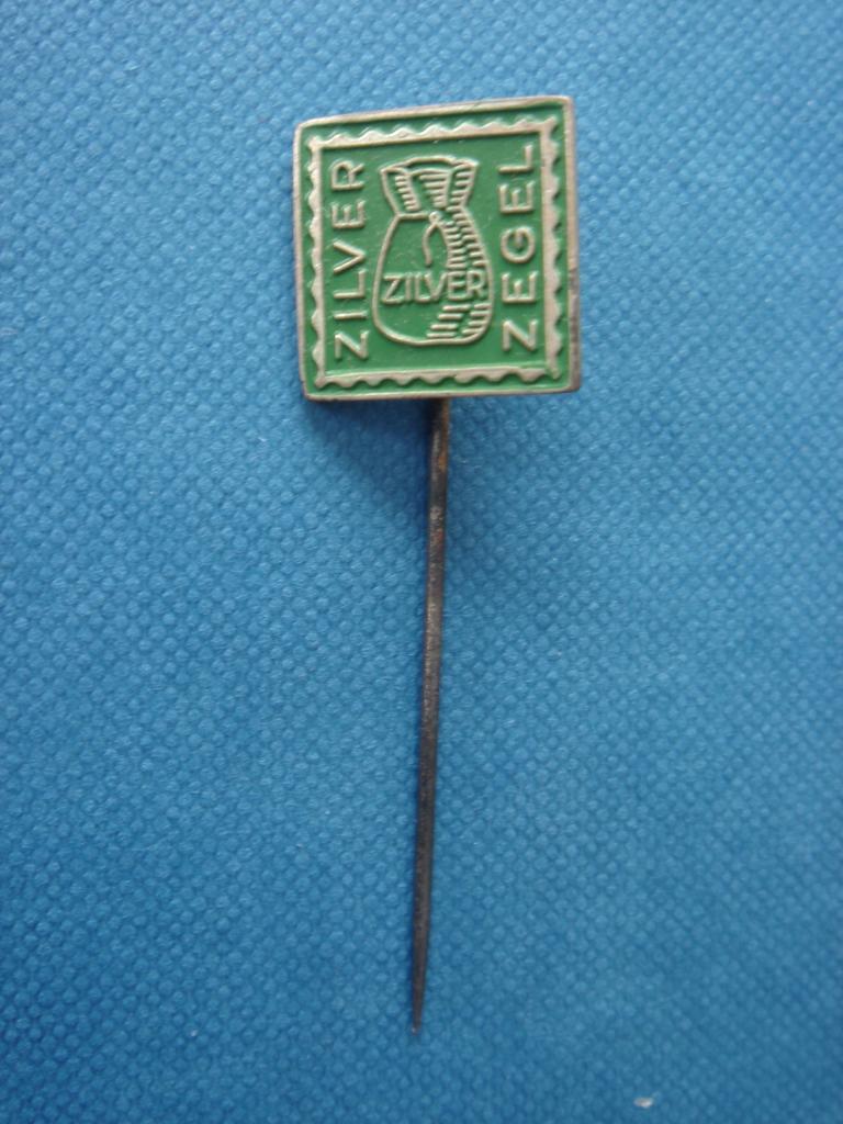 Speld Zilver zegel, Ophalen of Verzenden, Gebruikt, Merk, Speldje of Pin