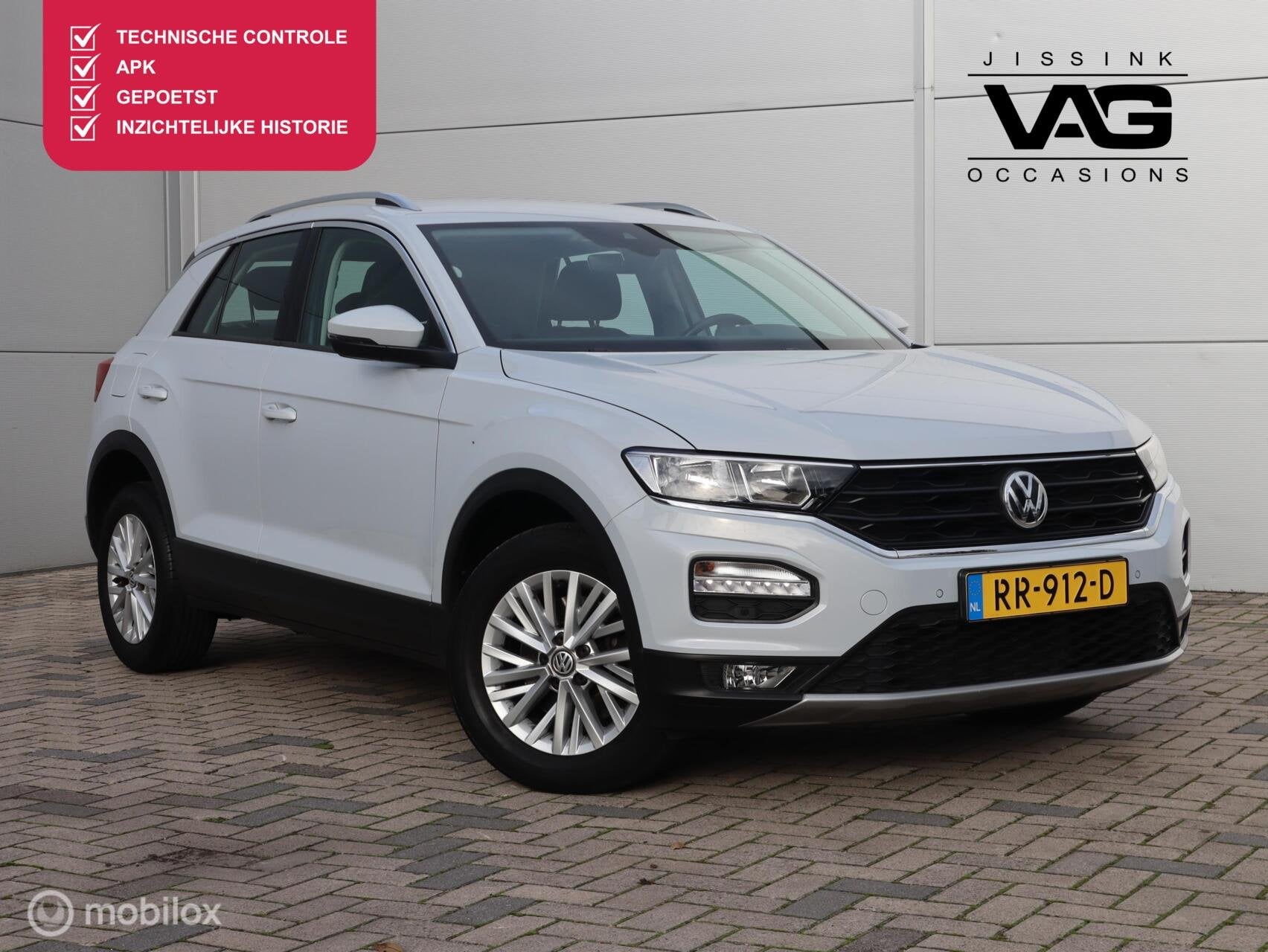 Volkswagen T-Roc 1.0 TSI Style Lane ACC Clima Trekhaak BTW a, Auto's, Voorwielaandrijving, Dealer onderhouden, Stof, Gebruikt