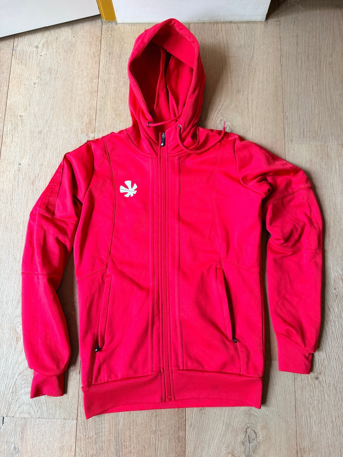 Reece trainingsjack - Maat XS - Rood, Overige typen, Ophalen of Verzenden, Maat 34 (XS) of kleiner, Gedragen