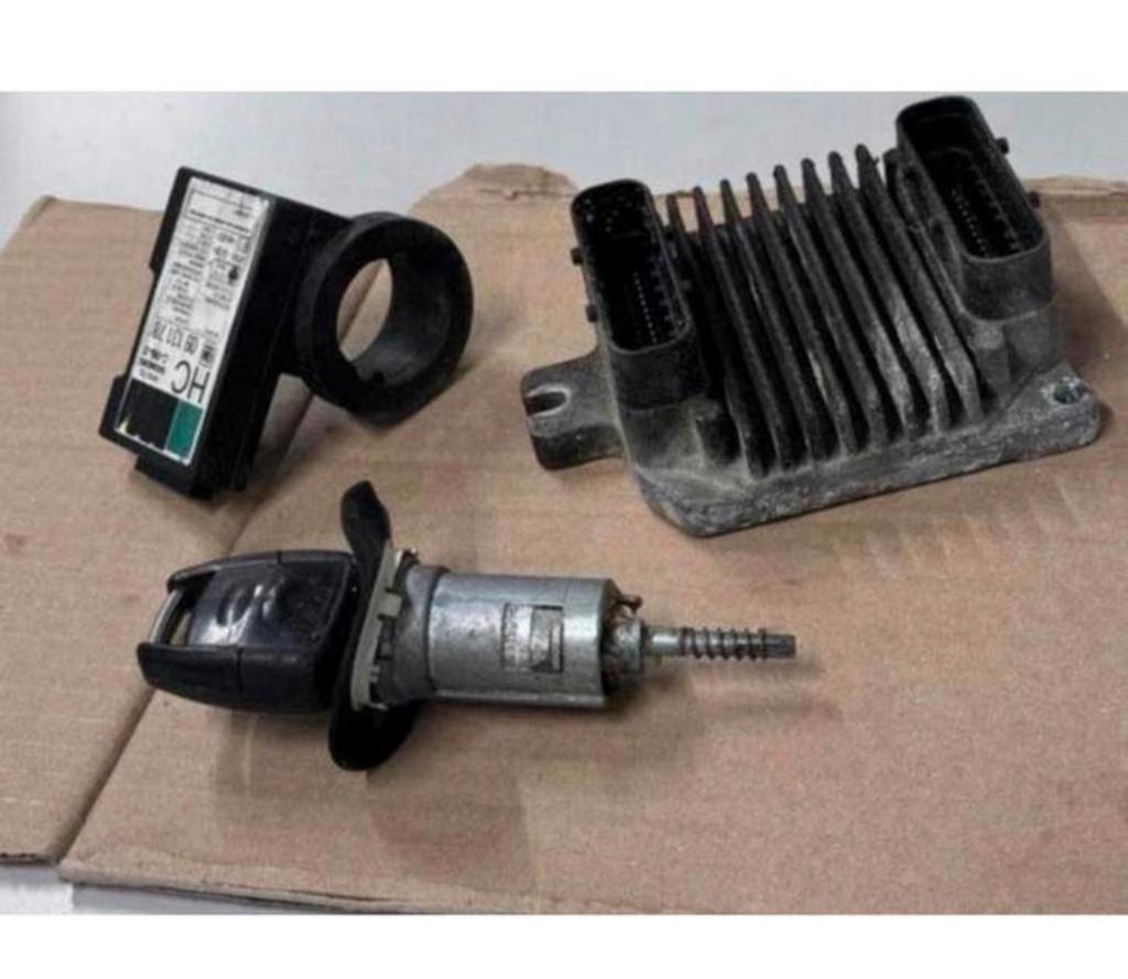 Opel Astra G Mk4 1.6 benzine ECU dme + Slot startonderbreker, Auto diversen, Onderhoudsmiddelen, Ophalen of Verzenden, H, H, H