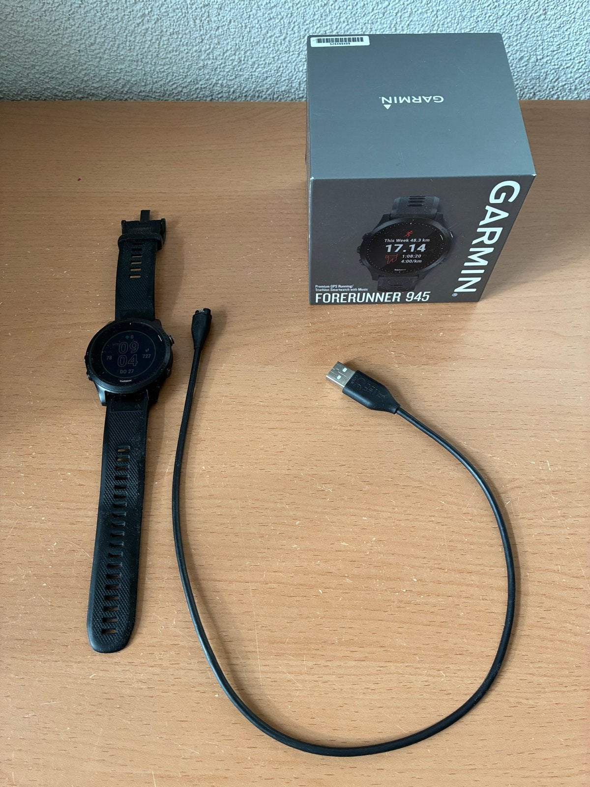 Garmin Forerunner 945 GPS-hardloophorloge, Sieraden, Tassen en Uiterlijk, Sporthorloges, Ophalen, Gebruikt, Zwart, Waterdicht