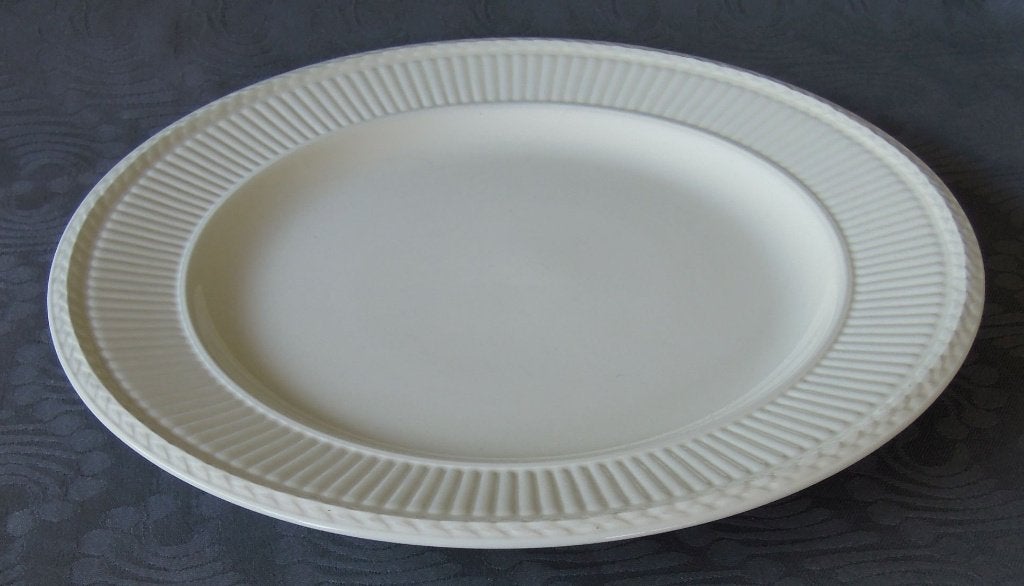 Nr RR155: 1 Grote Wedgwood Edme taaartschaal, Huis en Inrichting, Keuken | Servies, Klassiek, Ophalen of Verzenden, Wedgwood.
