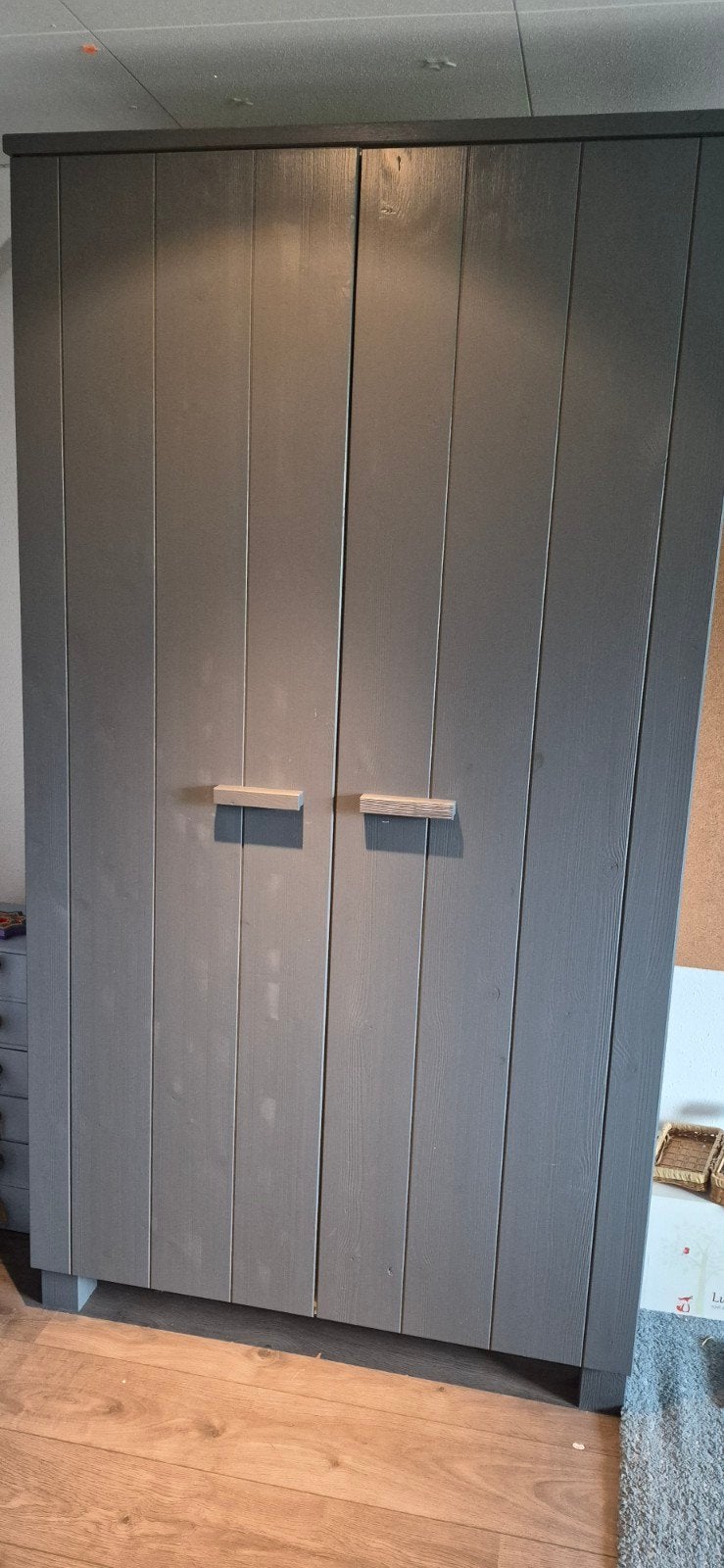 Kledingkast Dennis Woood, Huis en Inrichting, Kasten | Kledingkasten, Ophalen, Gebruikt, 100 tot 150 cm, 200 cm of meer