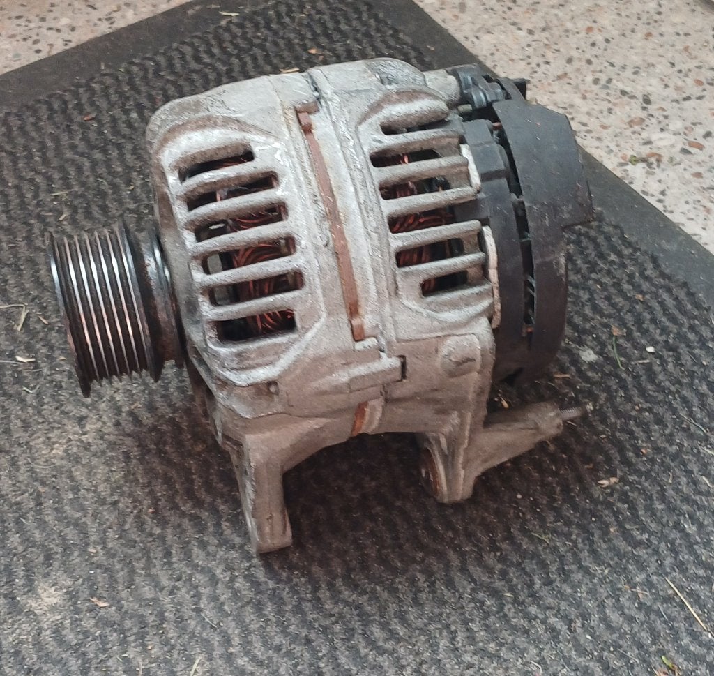 Dynamo vw golf station, Auto-onderdelen, Ophalen of Verzenden, Gebruikt, Volkswagen