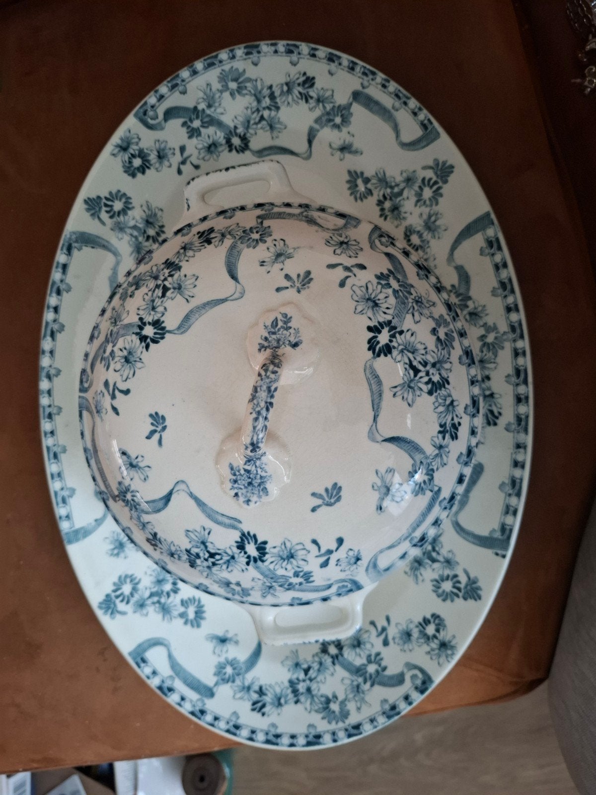 Antieke Longwy 'Jacqueline' terrine en schaal, Ophalen