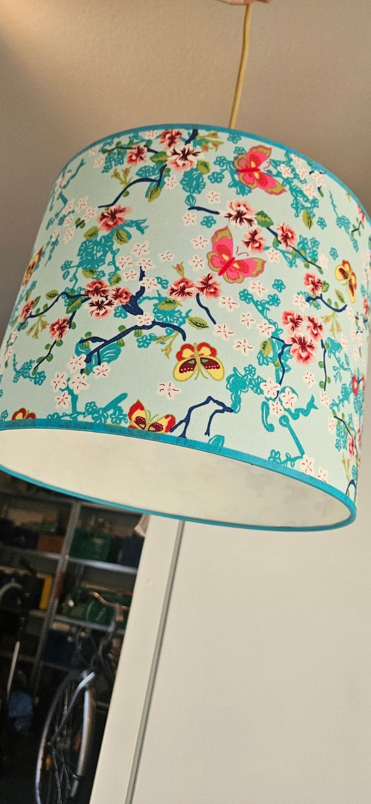 Hanglamp met bloemen en vlinders - Zo goed als nieuw, Ophalen, Metaal, E27 (groot), Vrolijk, Bloemen, Vlinders