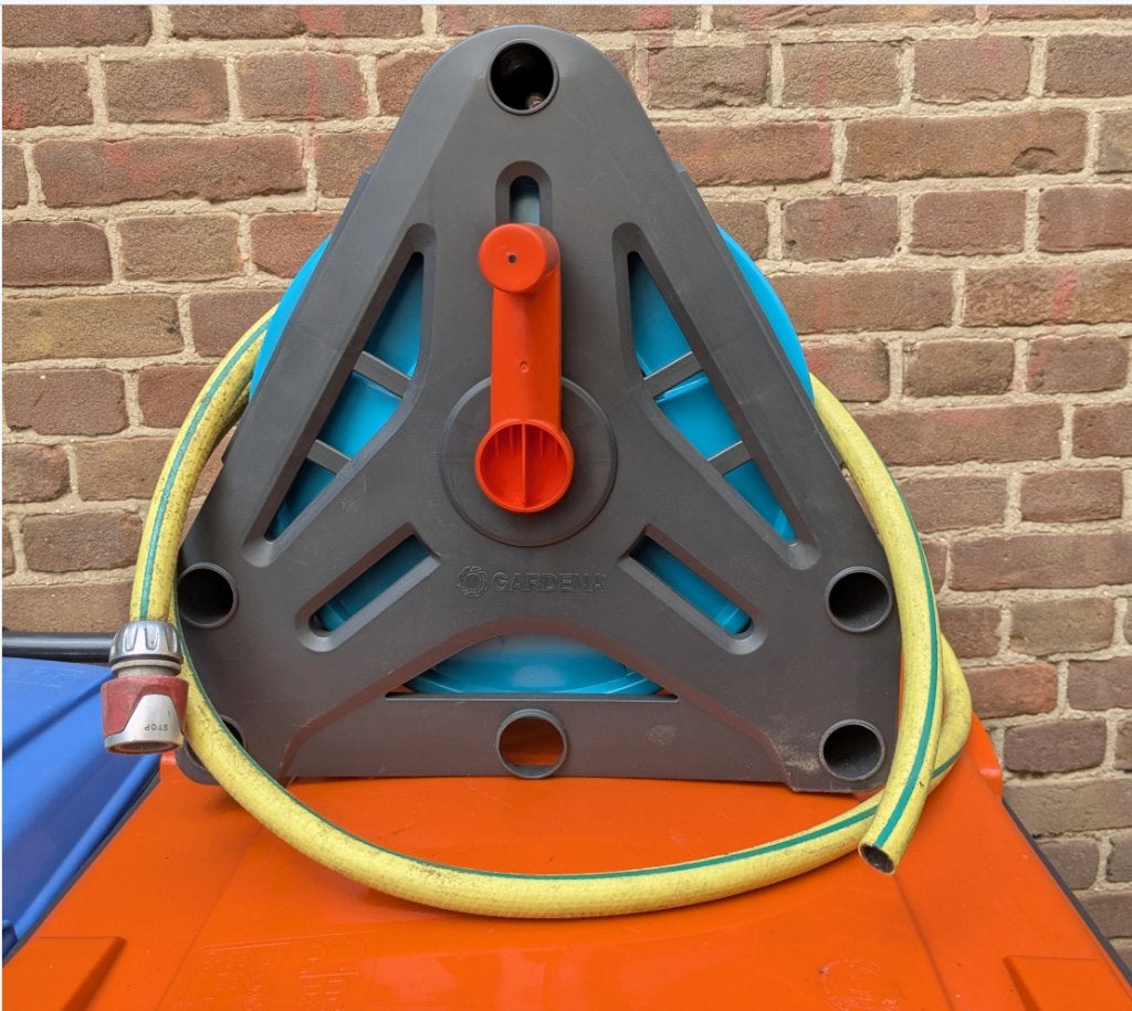 Gardena haspel met  tuinslang ong 10 meter, Ophalen, Gebruikt, Tuinslanghaspel