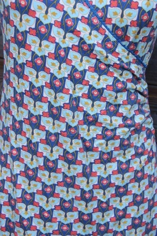 Overslagjurk blauw/ rood/ aqua King Louie mt M Vaste prijs, Kleding | Dames, Maat 38/40 (M), Blauw, Ophalen of Verzenden, Zo goed als nieuw