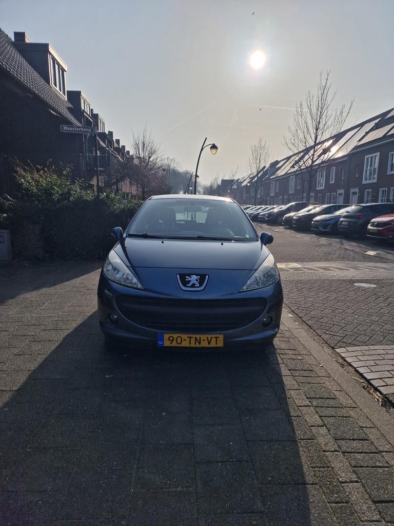 Peugeot 207 1.6-16V  5-deurs/Grijs/Nieuwe koppeling en APK, Auto's, Voorwielaandrijving, Stof, Traction-control, Handgeschakeld