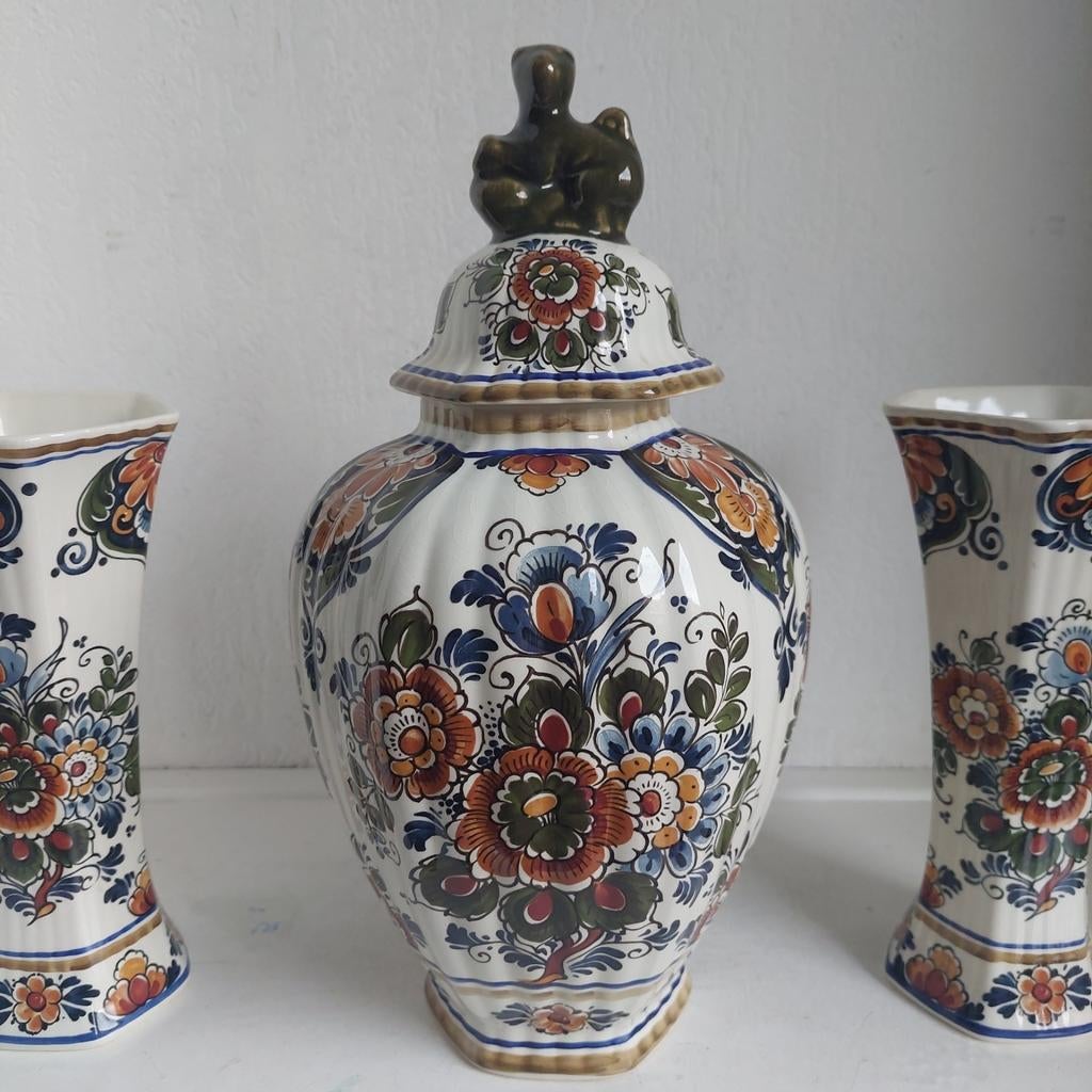 Delfts aardewerk kaststel - Polychroom bloemendecor, Huis en Inrichting, Woonaccessoires | Vazen, Ophalen, Overige kleuren, .