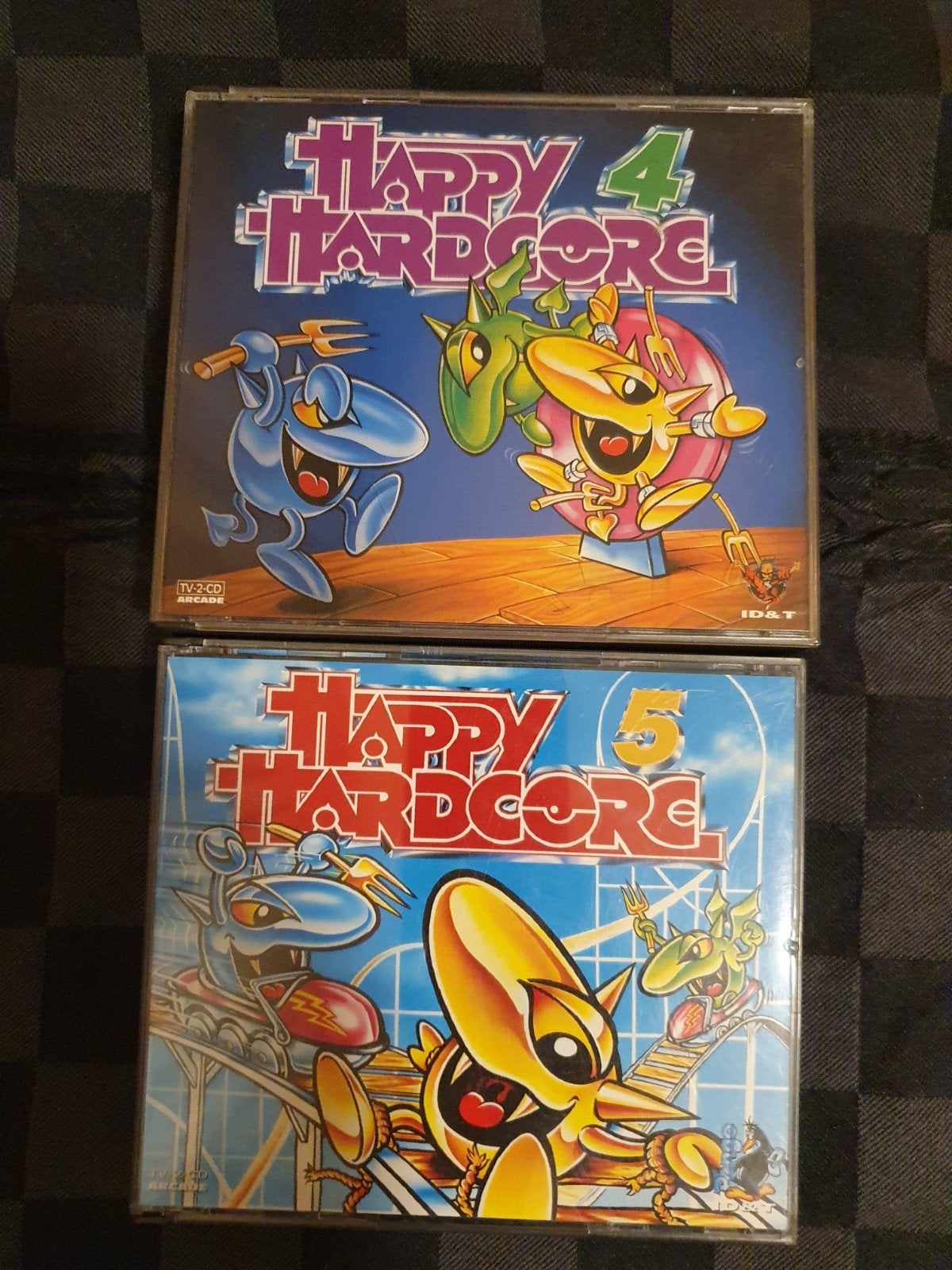 Happy hardcore 4 + 5   2 cd boxen voor 10 euro partij cd, Verzenden, Gebruikt
