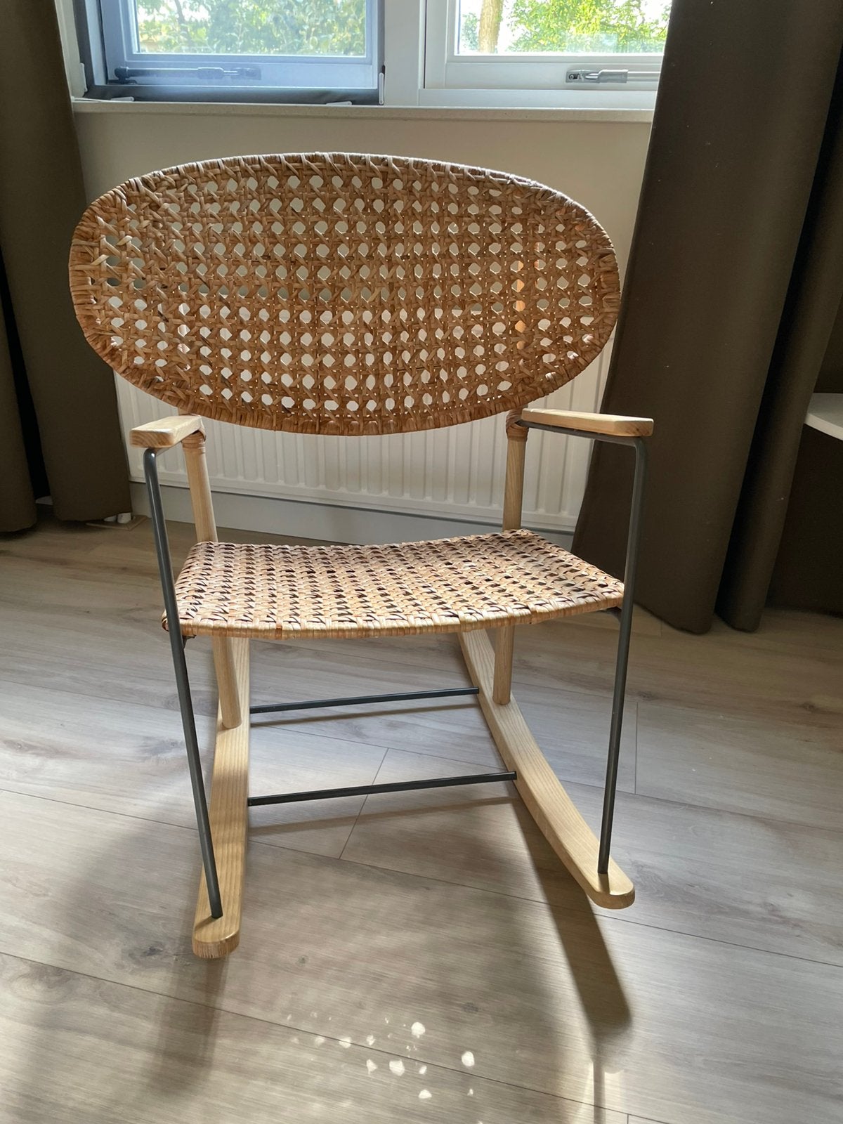 Schommel stoel rotan webbing hout, Ophalen, Zo goed als nieuw, Stoel(en)