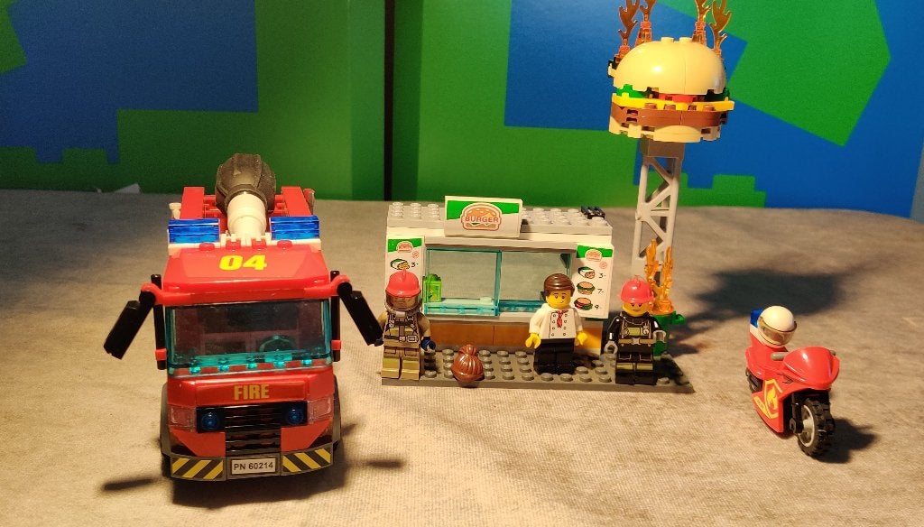 Lego Burger Bar Fire Rescue Set No 60214, Kinderen en Baby's, Speelgoed | Duplo en Lego, Lego, Ophalen of Verzenden, Compleet
