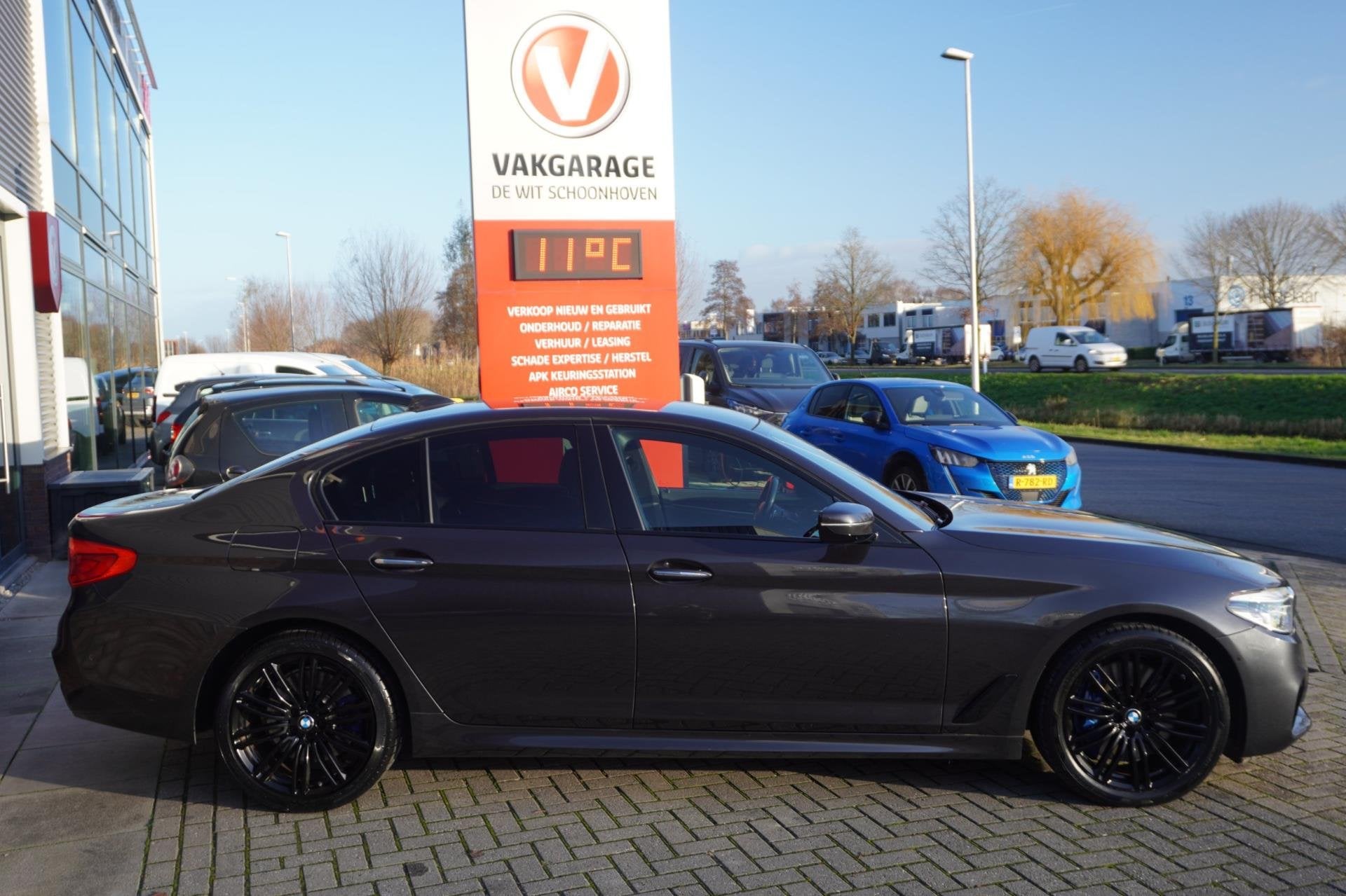 BMW 5-serie 540i xDrive High Executive; M Sport; Camera; HUD, Automaat, Dealer onderhouden, Gebruikt, 2000 kg