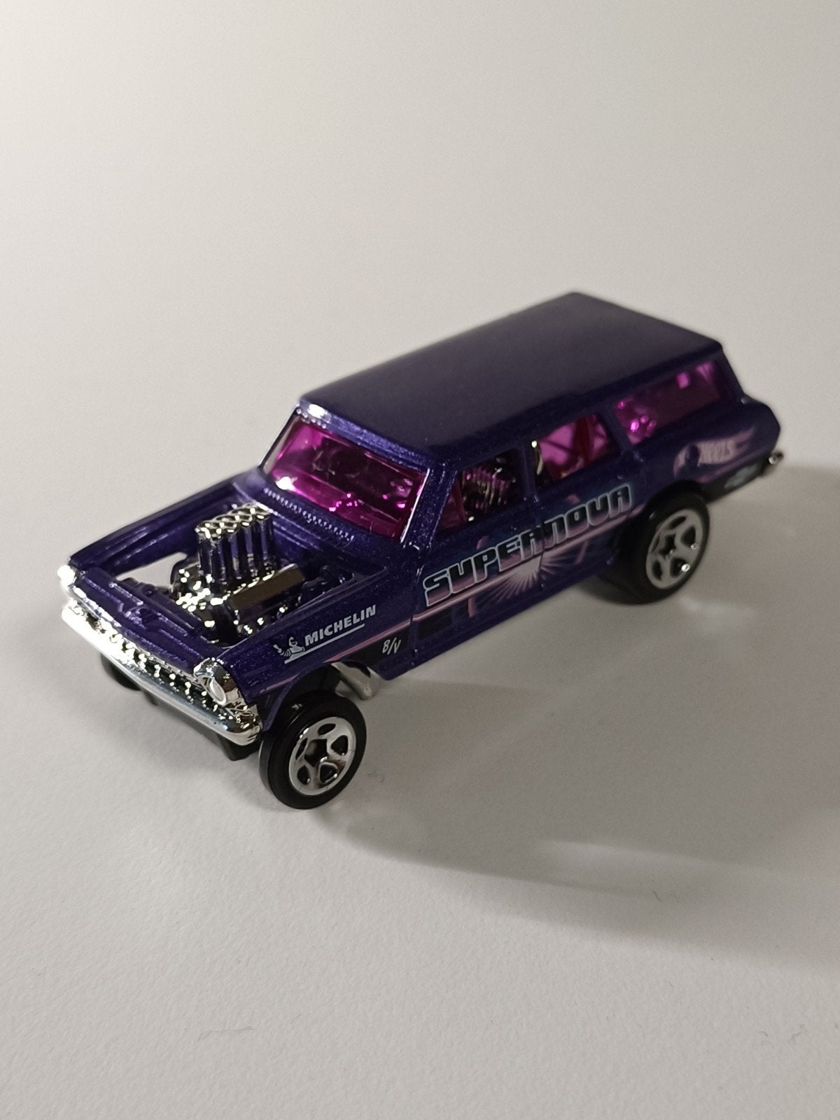 Hot Wheels Chevy Nova Gasser Stationwagon Paars, Ophalen of Verzenden