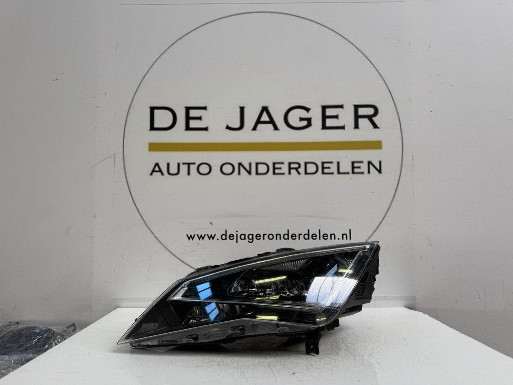 SEAT LEON 5F FACELIFT LED KOPLAMP LINKS COMPLEET 5F1941007E, Gebruikt, Autovia A-2, Km 585 585
08760  Martorell, ES, Ophalen of Verzenden