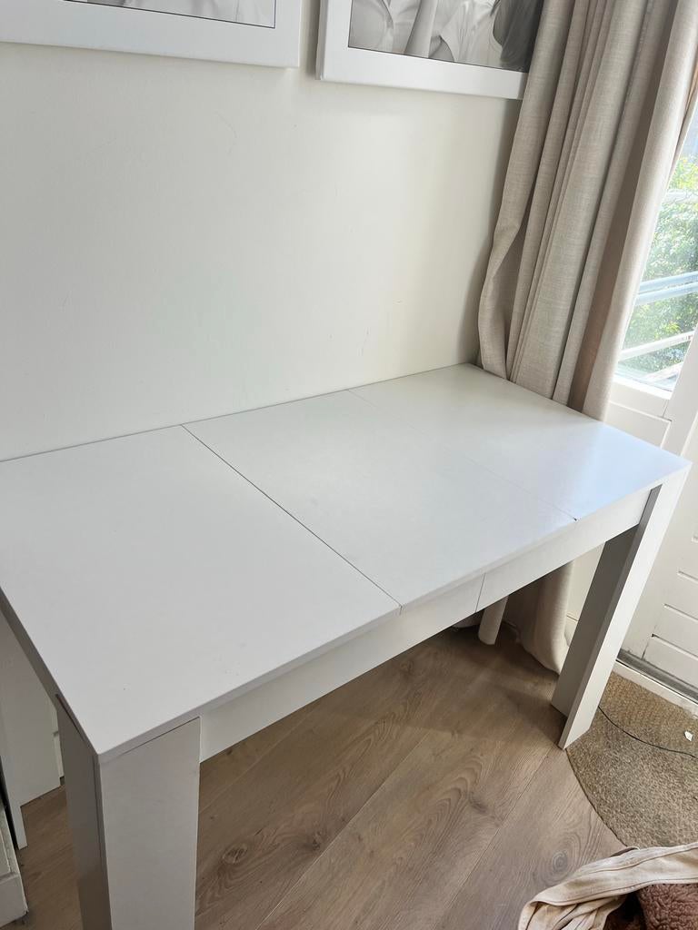 Leuk wit bureau!, Overige materialen, Gebruikt, 100 tot 150 cm, Vier personen