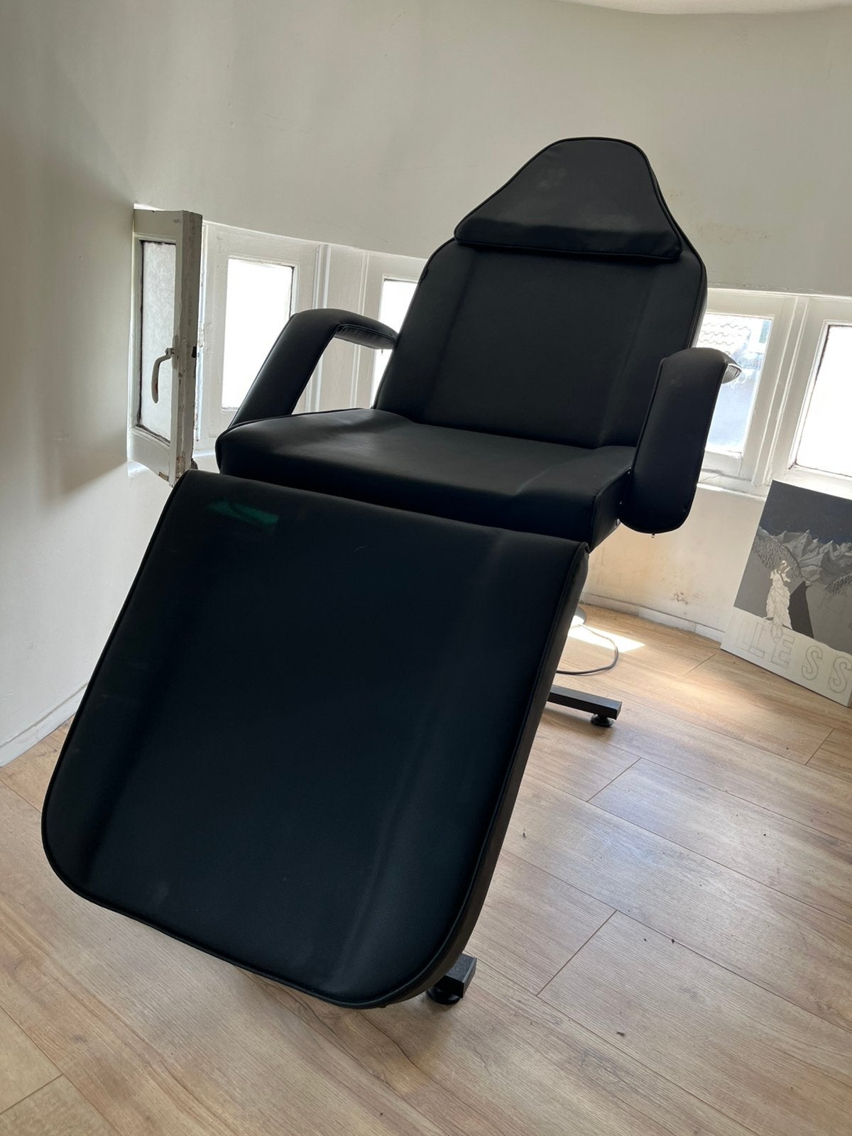 Cosmetic/Tattoo chair, Huis en Inrichting, Ophalen, Zwart, Zo goed als nieuw, Eén