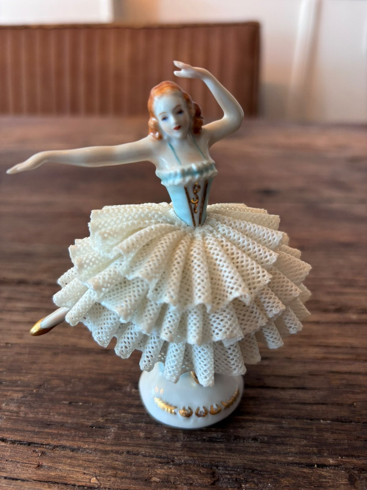 Aelteste Volkstedt porseleinen ballerina – Dresden Lace, Ophalen