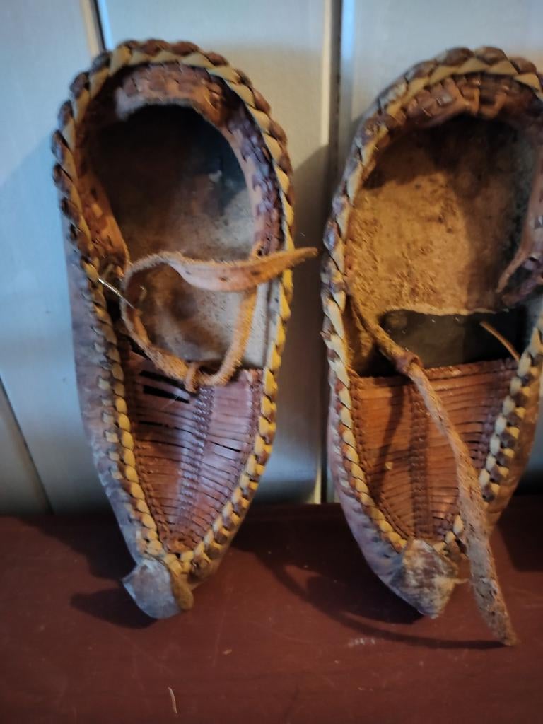 Antieke ethnische leren schoenen, Antiek en Kunst, Antiek | Kleding en Accessoires, Ophalen of Verzenden