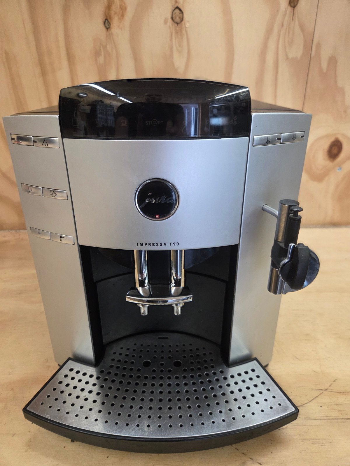 Jura Impressa F90 - Gereviseerd & Maalmolen Gereinigd, Koffiebonen, 4 tot 10 kopjes, Ophalen, Stoompijpje