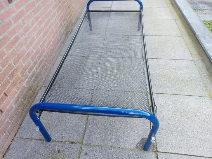 Opklapbaar logeerbed op wielen, Ophalen, Gebruikt, 90 cm, Eenpersoons