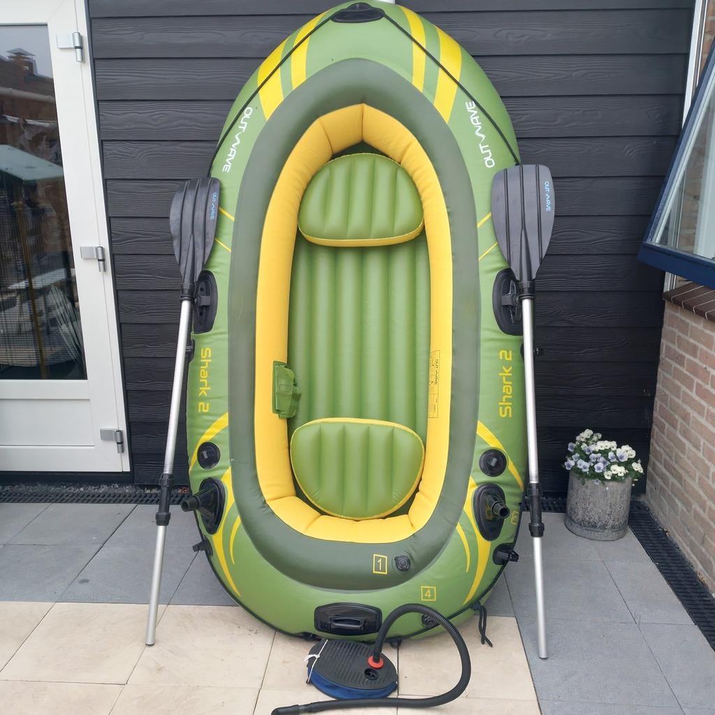 Opblaasbare boot Outwave Shark 2 met peddels en pomp, Ophalen, Gebruikt