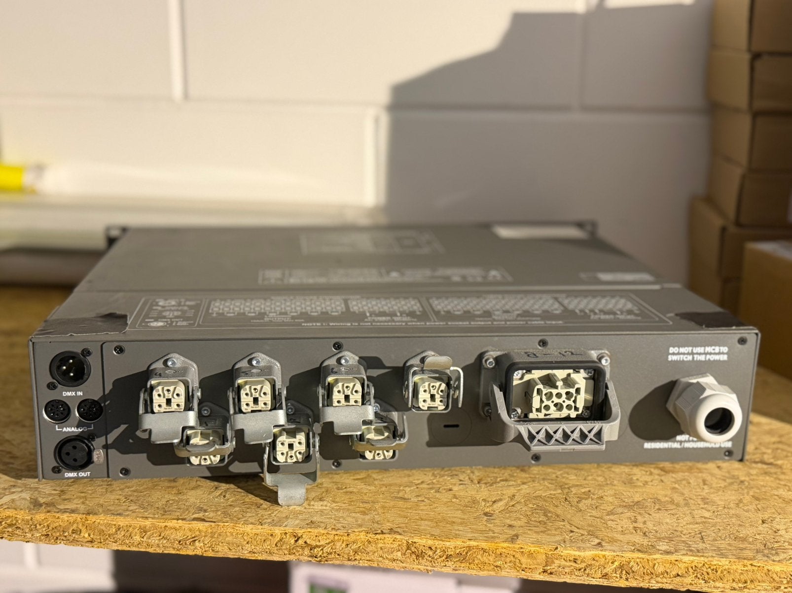 Showtec DDP-610 MKII 6-kanaals Digitale Dimmerpack (DMX), Ophalen, Zo goed als nieuw, Audio