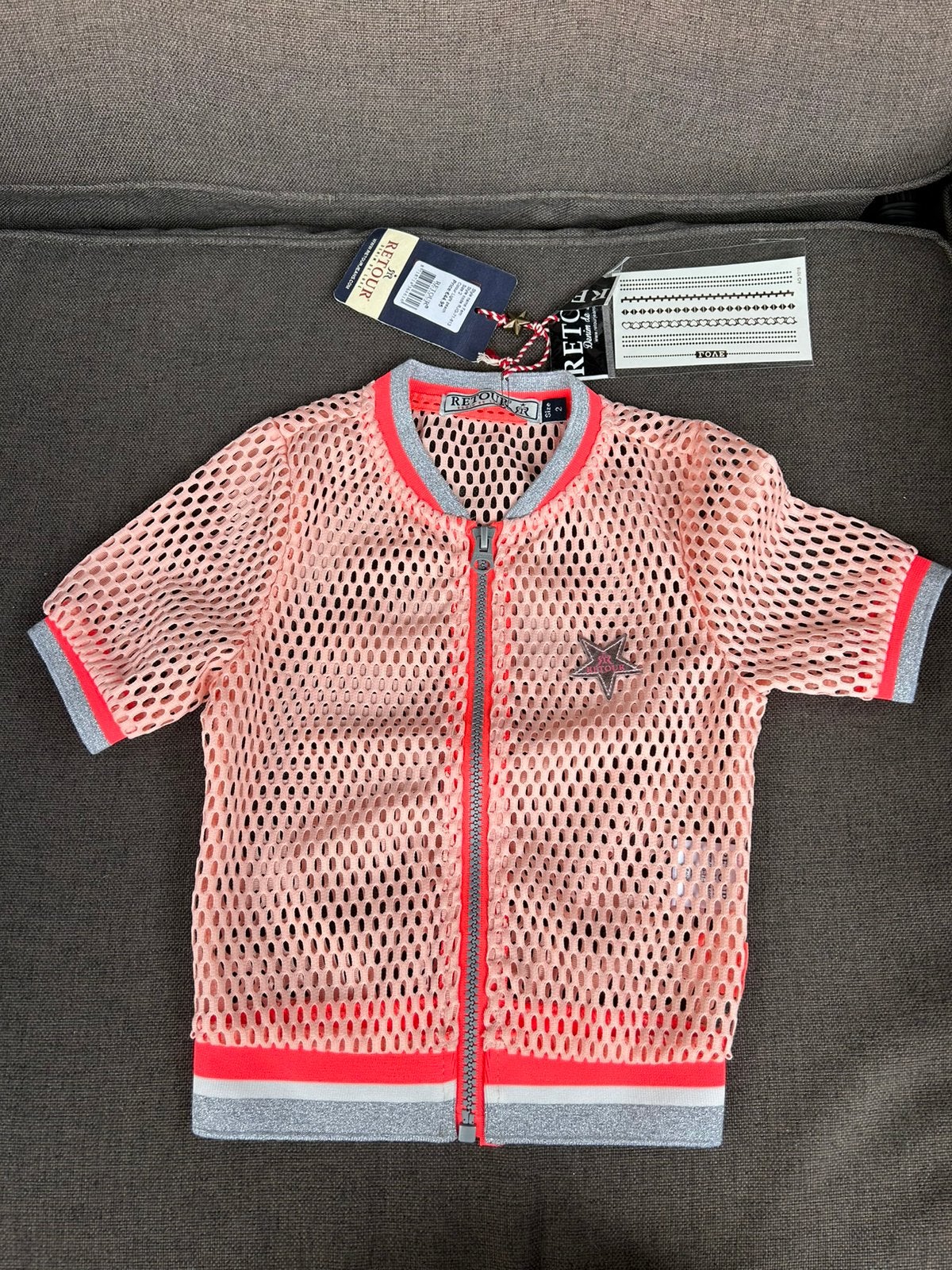 Nieuw vestje van retour maat 92, Ophalen of Verzenden, Nieuw, Meisje, Trui of Vest