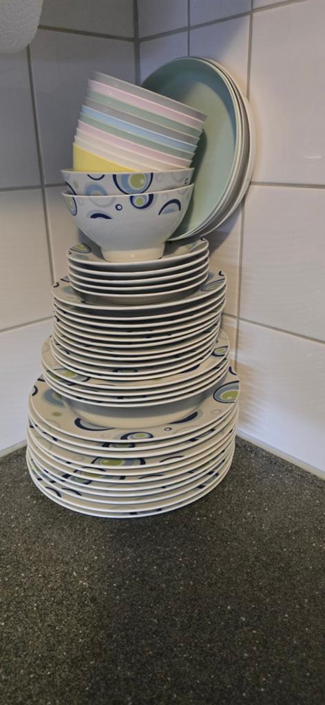 Servies set: borden, kommen en schalen, Ophalen, Gebruikt, Keramiek, Overige typen