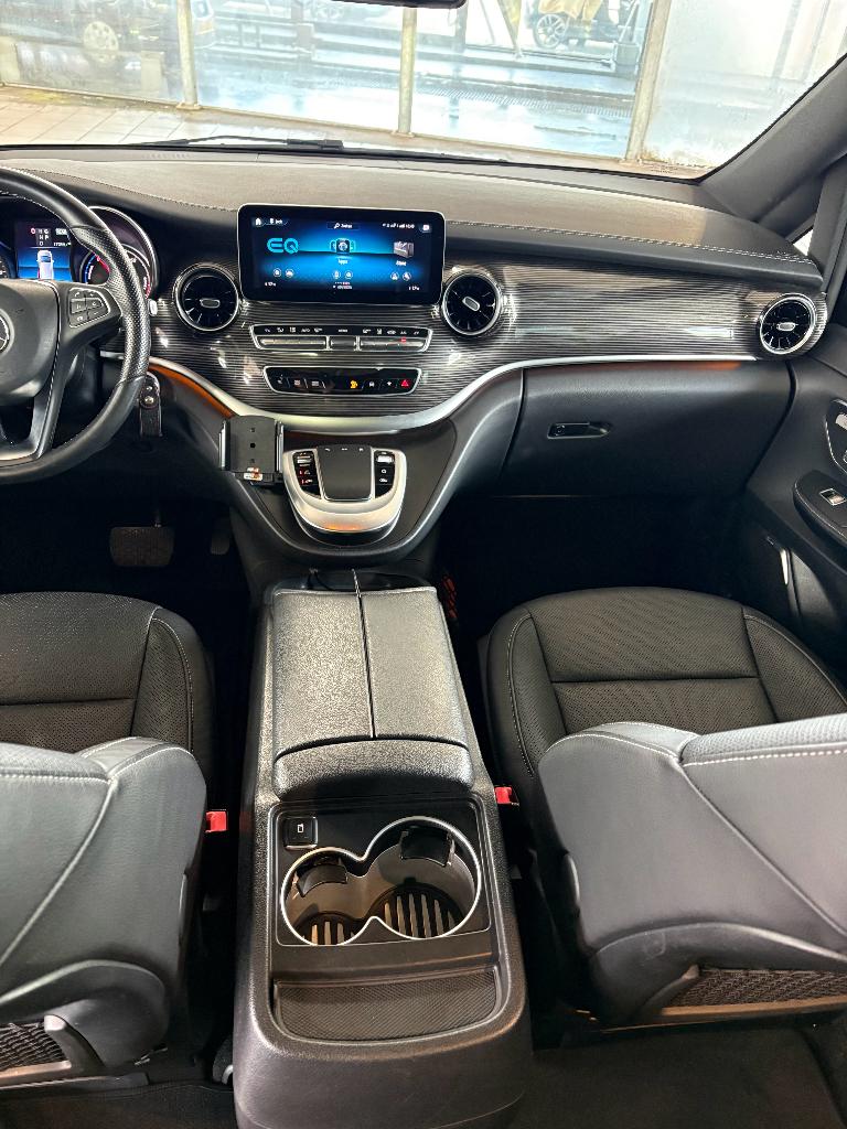 Mercedes-Benz EQV 300 L2 | AIRMATIC | Pano | Leder | 46971KM, Auto's, Zwart, 2675 kg, Zwart, Voorwielaandrijving
